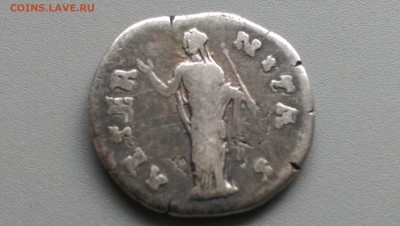 Древний  Рим. 3 монеты  на  определение и оценку. - IMAG2043