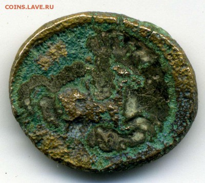 ярко желтая античная монета - img597