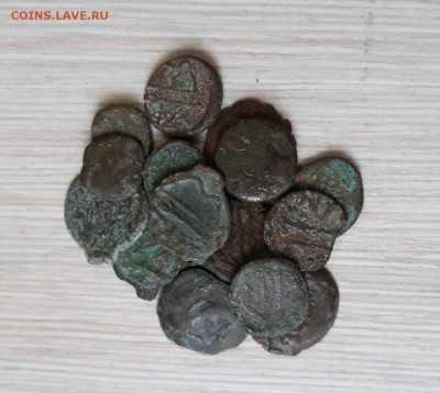 Кучка античных монет. 18 шт. - 20171025_141843-1503x1345