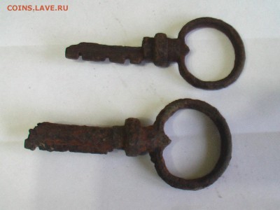2 старинных ключа 19 век - IMGA0816.JPG
