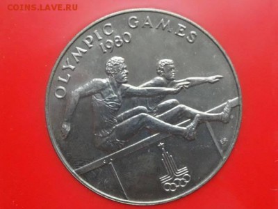 Крона Шайба Самоа 1 Тала 1980 Олимпийские Игры Москва бег - krona_shajba_samoa_1_tala_1980_olimpijskie_igry_moskva_1980_beg_s_prepjatstvijami_pamjatnaja_korobka (1)