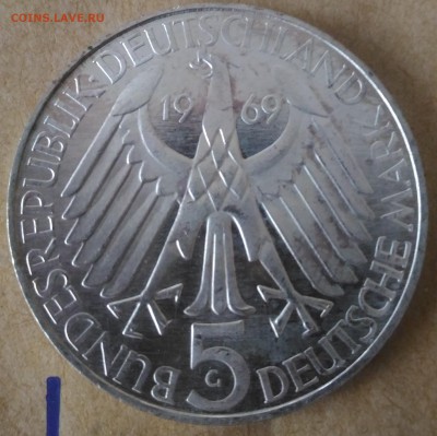 ФРГ 5 марок Фонтане 1969 с рубля - Германия 5 марок Фонтане 1969 аверс