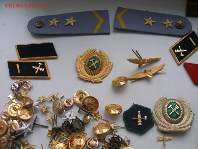 Знаки отличия СССР, погоны и прочее много - P1010253.JPG