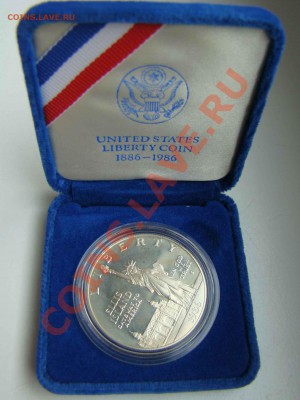 Серебрянный доллар США 1986 в футляре - DSC06427.JPG