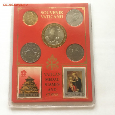 Ватикан 1975 год  Набор 4 монеты + жетон +2 почтовые марки - image-22-10-20-02-11-1