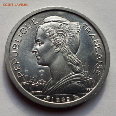 Французский Реюньон - 2 франка 1969 г.  Алюминий - 8
