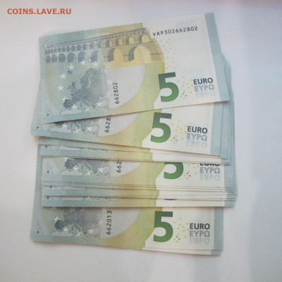 Банкнота 5 евро (Испания) 2013 год UNC пресс - по 410 рублей - IMG_9205.JPG