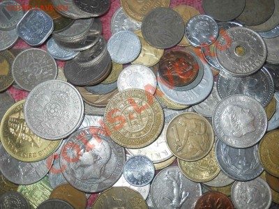 Лоты кг. монет мира - 12200-2