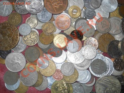Лоты кг. монет мира - 12258-3